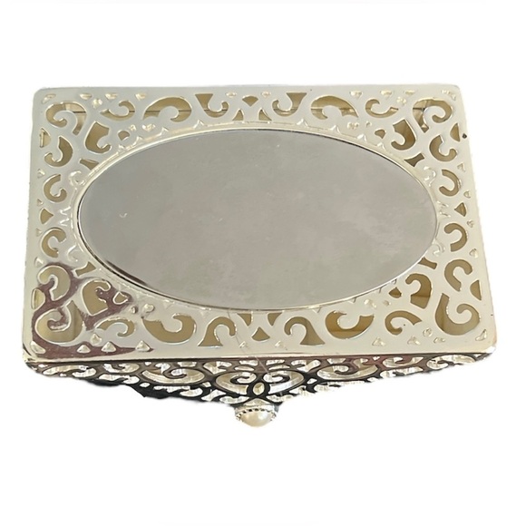 THINGS Remembered Trinket Jewelry Box Silver Tone filigree - Picture 3 of 11